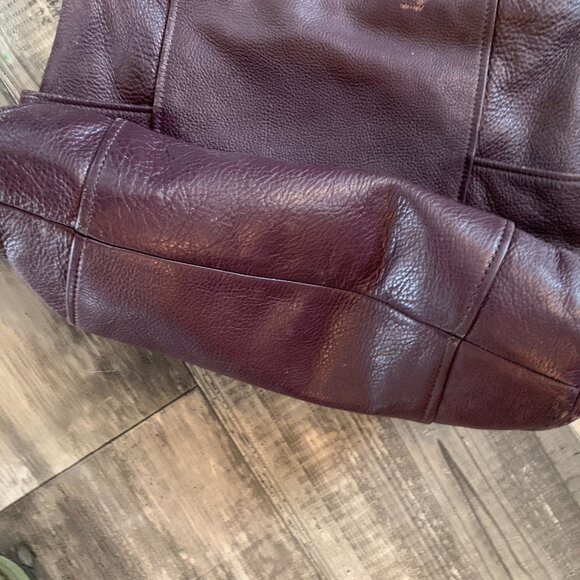 Coach Chicago Burgandy Purple Pebble Leather Hobo Crossbody Bag, Large purse. - Picture 8 of 8